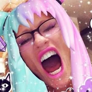 Meet your Posher, Kim